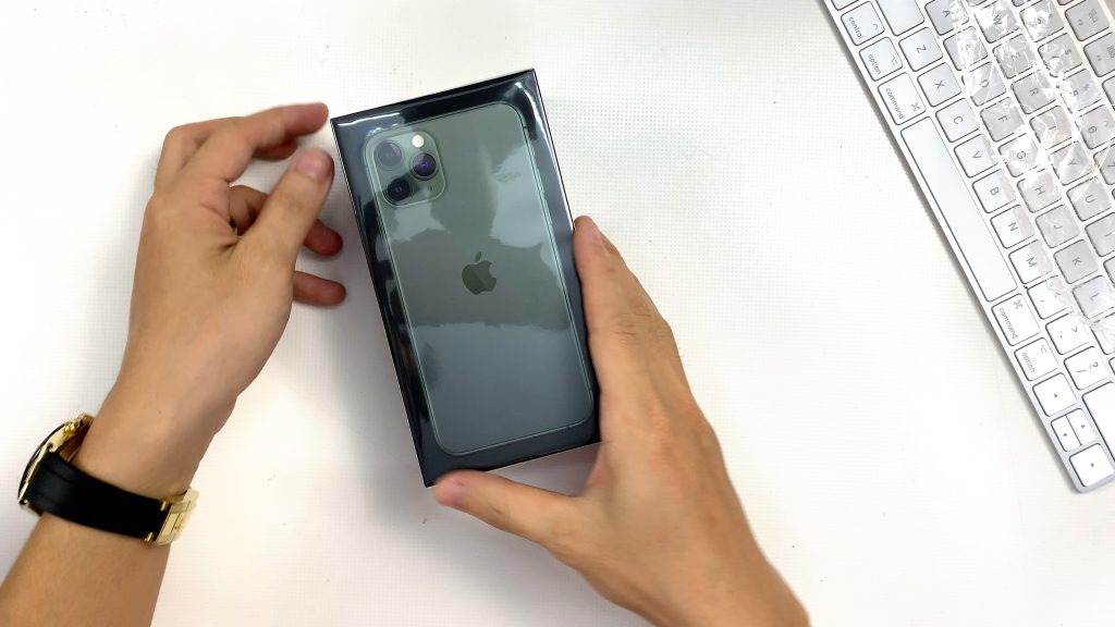 Mở hộp nhanh iPhone 11 Pro Chính Hãng VN/A ĐẶT MUA ONLINE ĐẦU TIÊN tại LAZADA